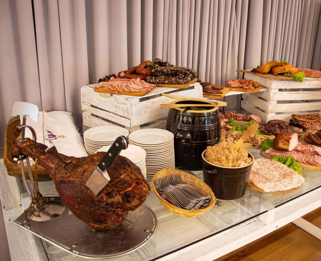 Hotel Nowodwory Ciechanowiec Ngoại thất bức ảnh