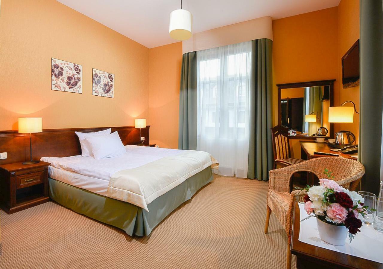Hotel Nowodwory Ciechanowiec Ngoại thất bức ảnh