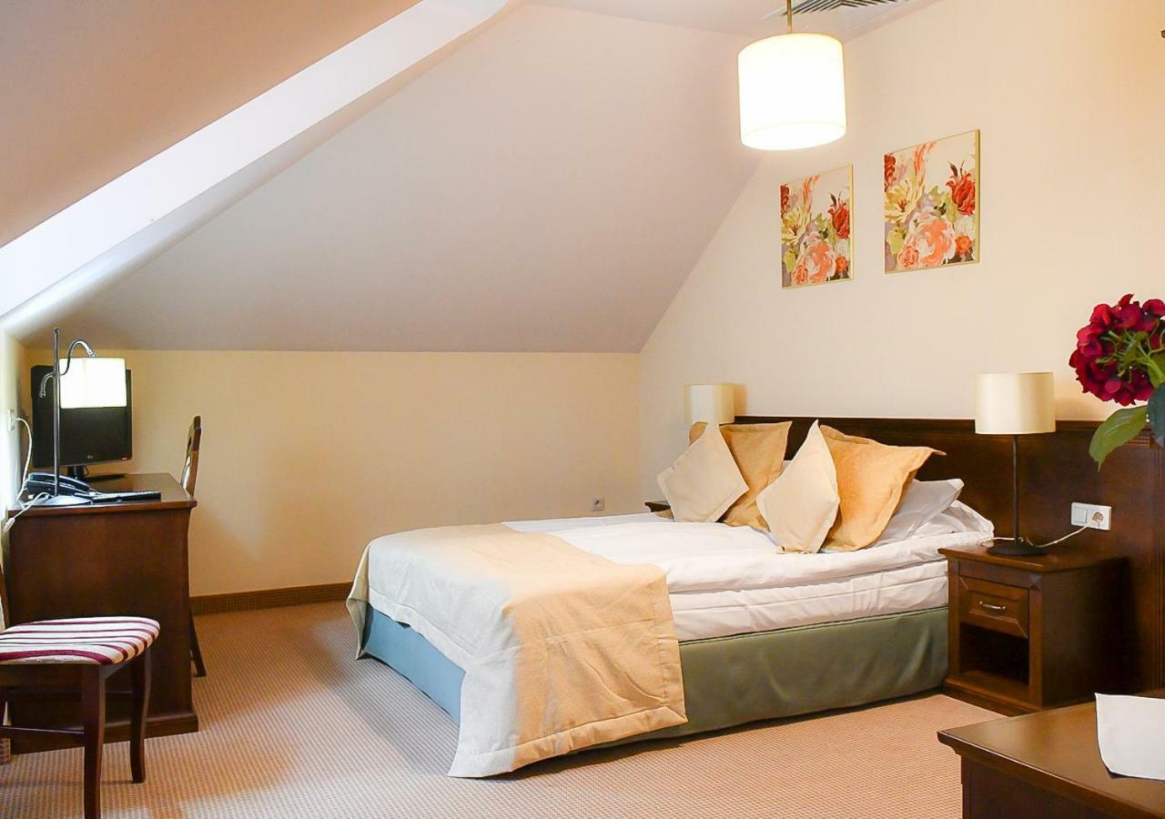 Hotel Nowodwory Ciechanowiec Ngoại thất bức ảnh
