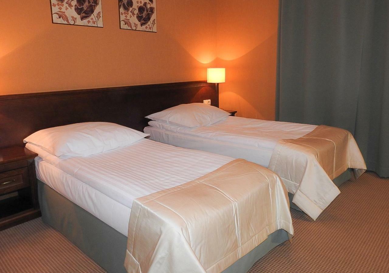 Hotel Nowodwory Ciechanowiec Ngoại thất bức ảnh