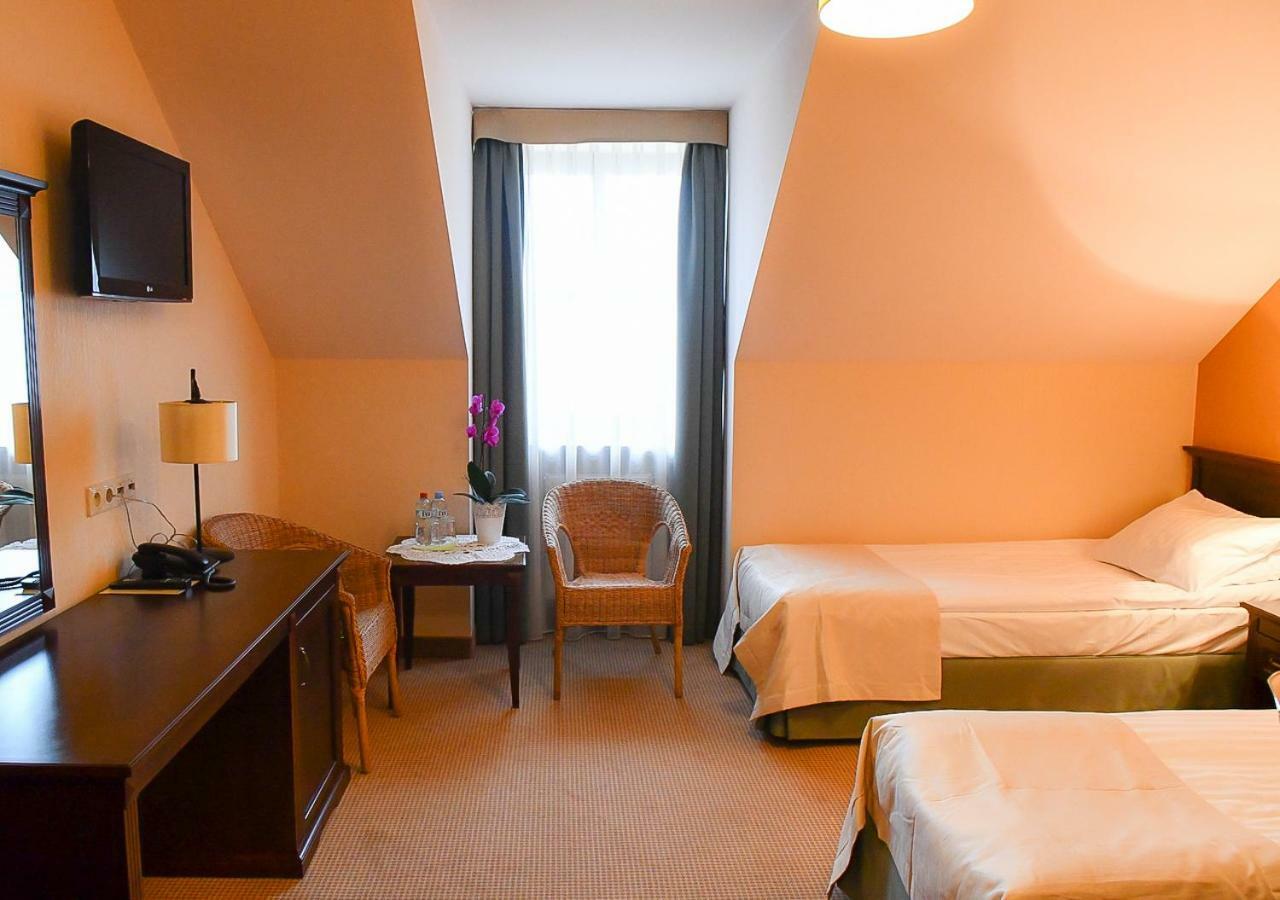 Hotel Nowodwory Ciechanowiec Ngoại thất bức ảnh