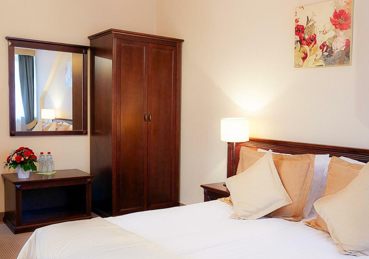 Hotel Nowodwory Ciechanowiec Ngoại thất bức ảnh